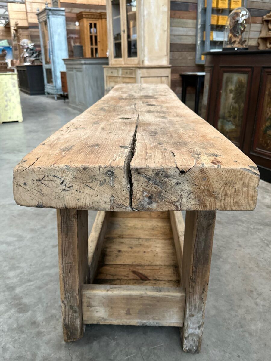 Very large workbench from the early 20th century.