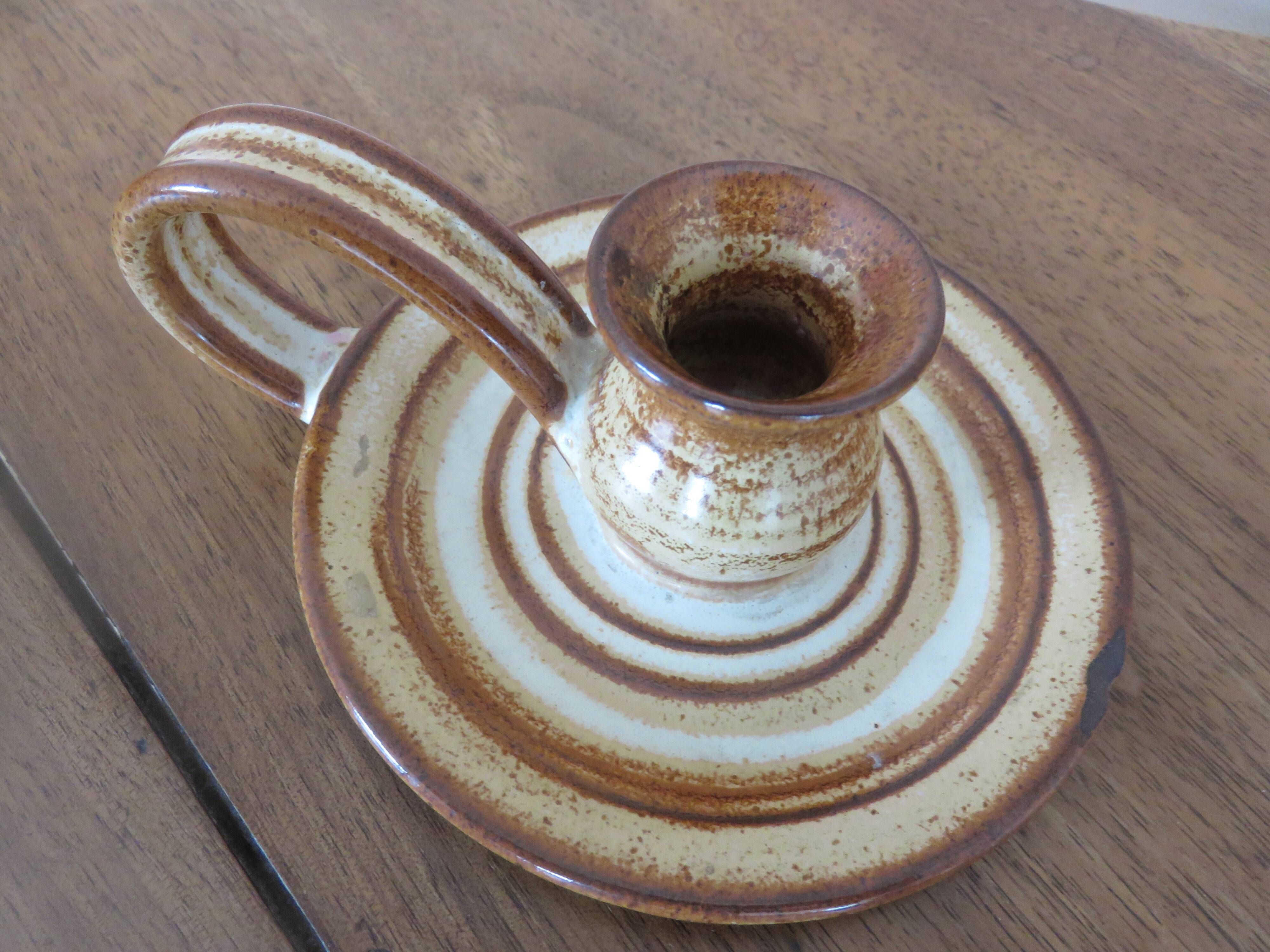 Paire de bougeoirs en grès