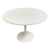 Tulip table