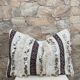 Housse de coussin Handira marocaine : Coussin berbère à sequins (60x40cm)