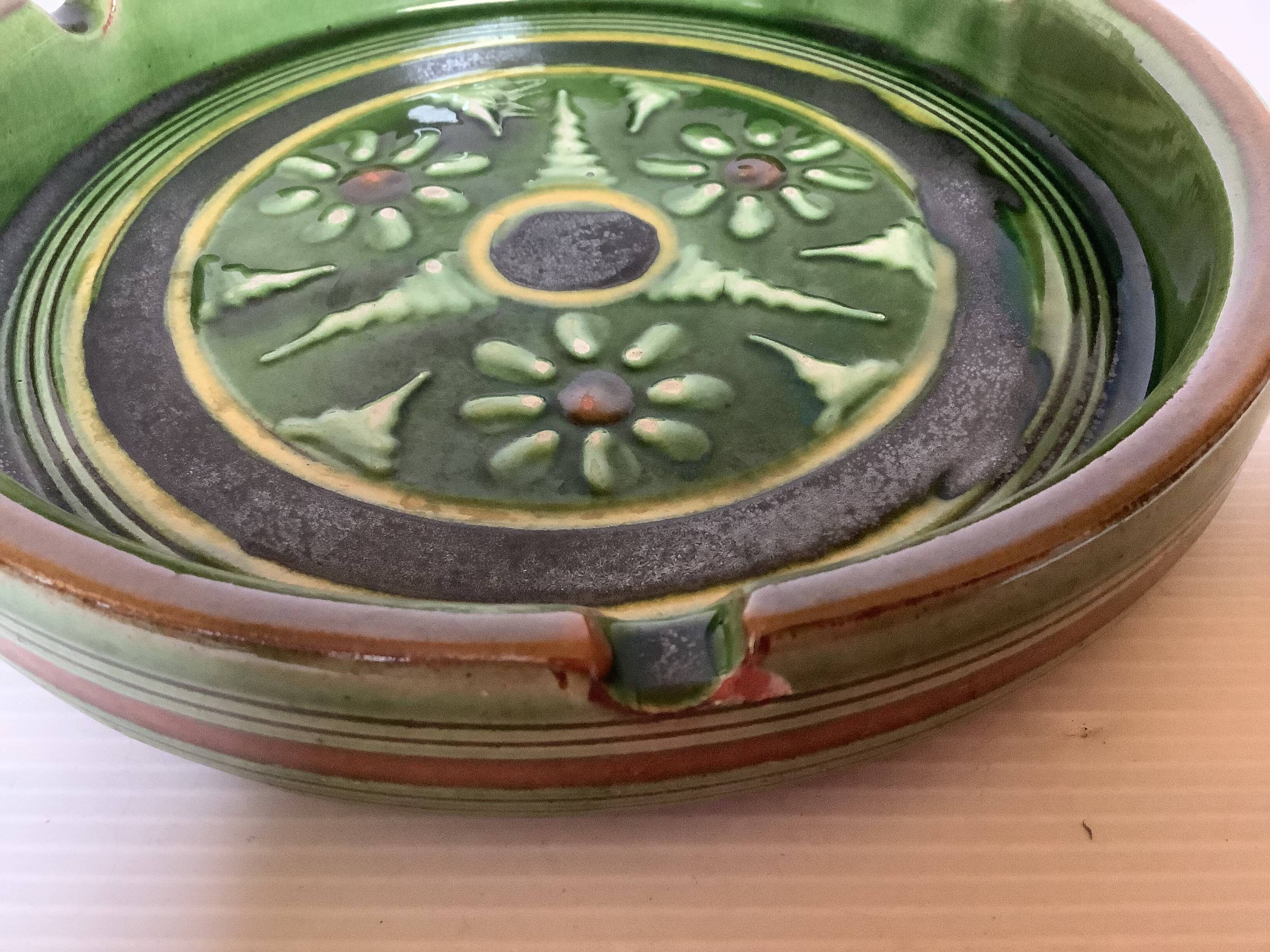 Puigdemont fir green and black ashtray pocket emptier