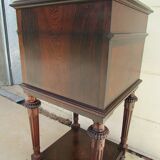 Chevet en palissandre style Louis XVI