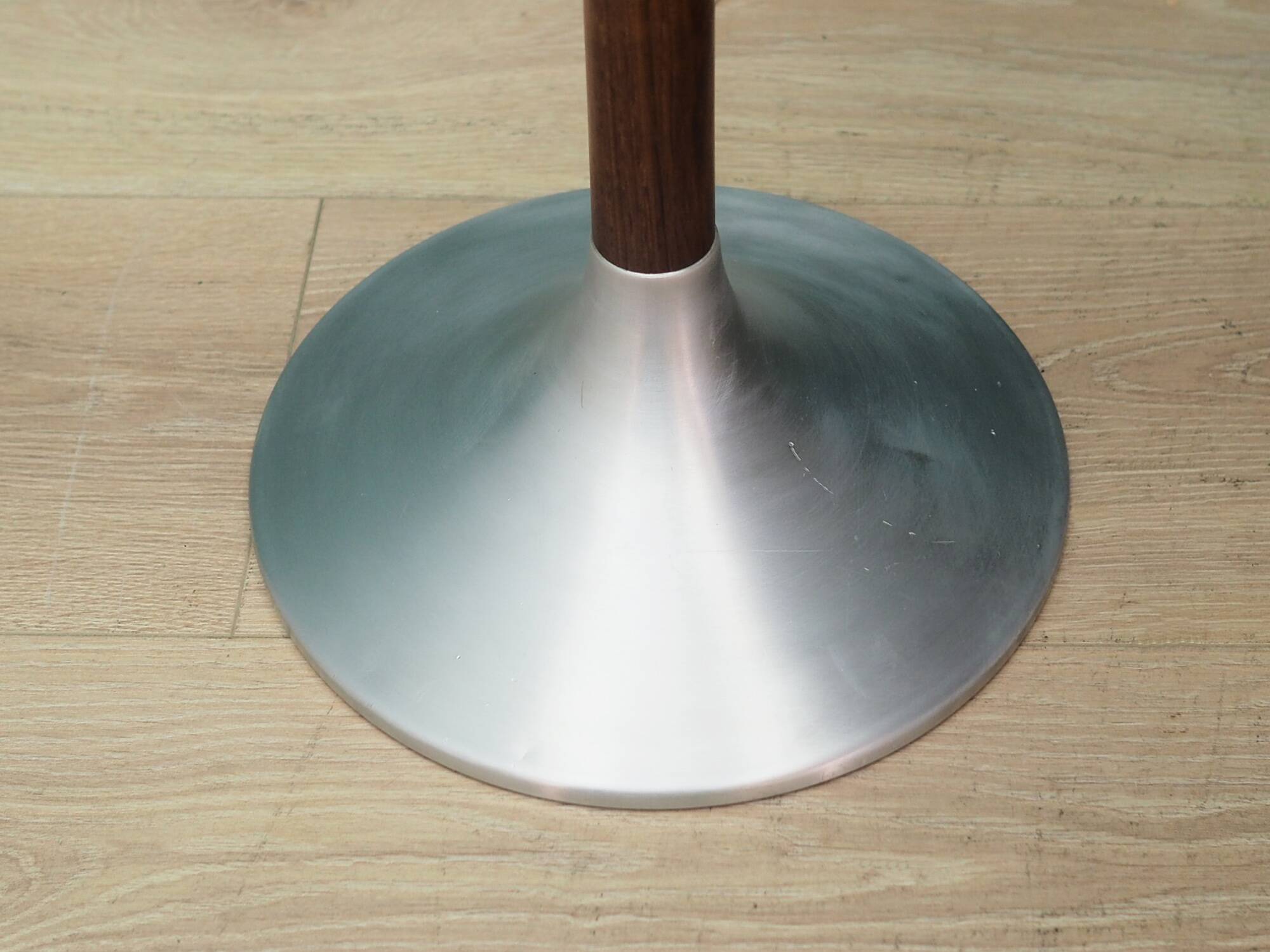 Wooden floor lamp, Danish design, 1960s, production: Denmark