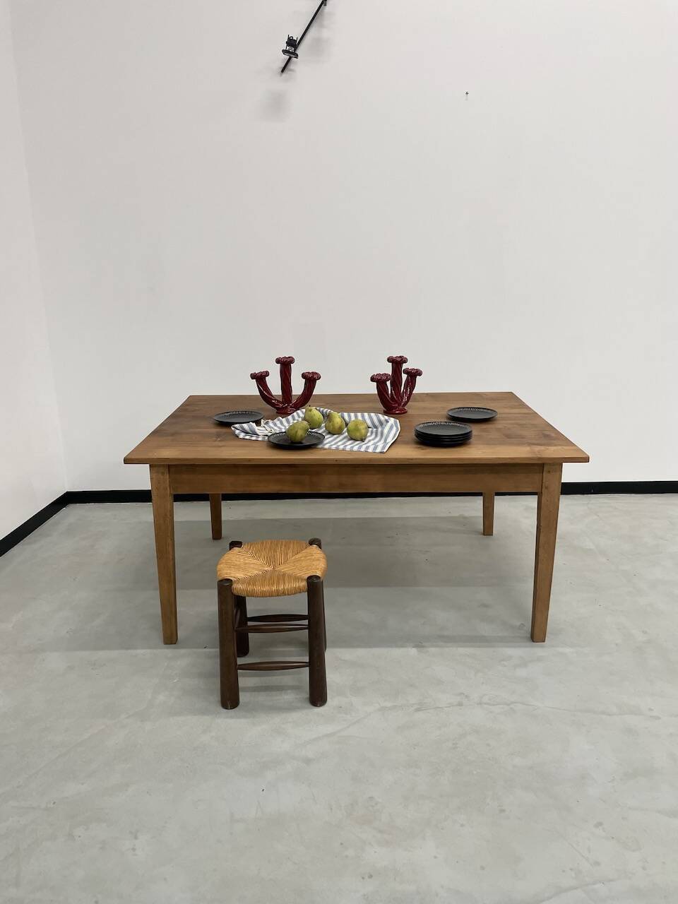 Pine farmhouse table 160 x 110 cm