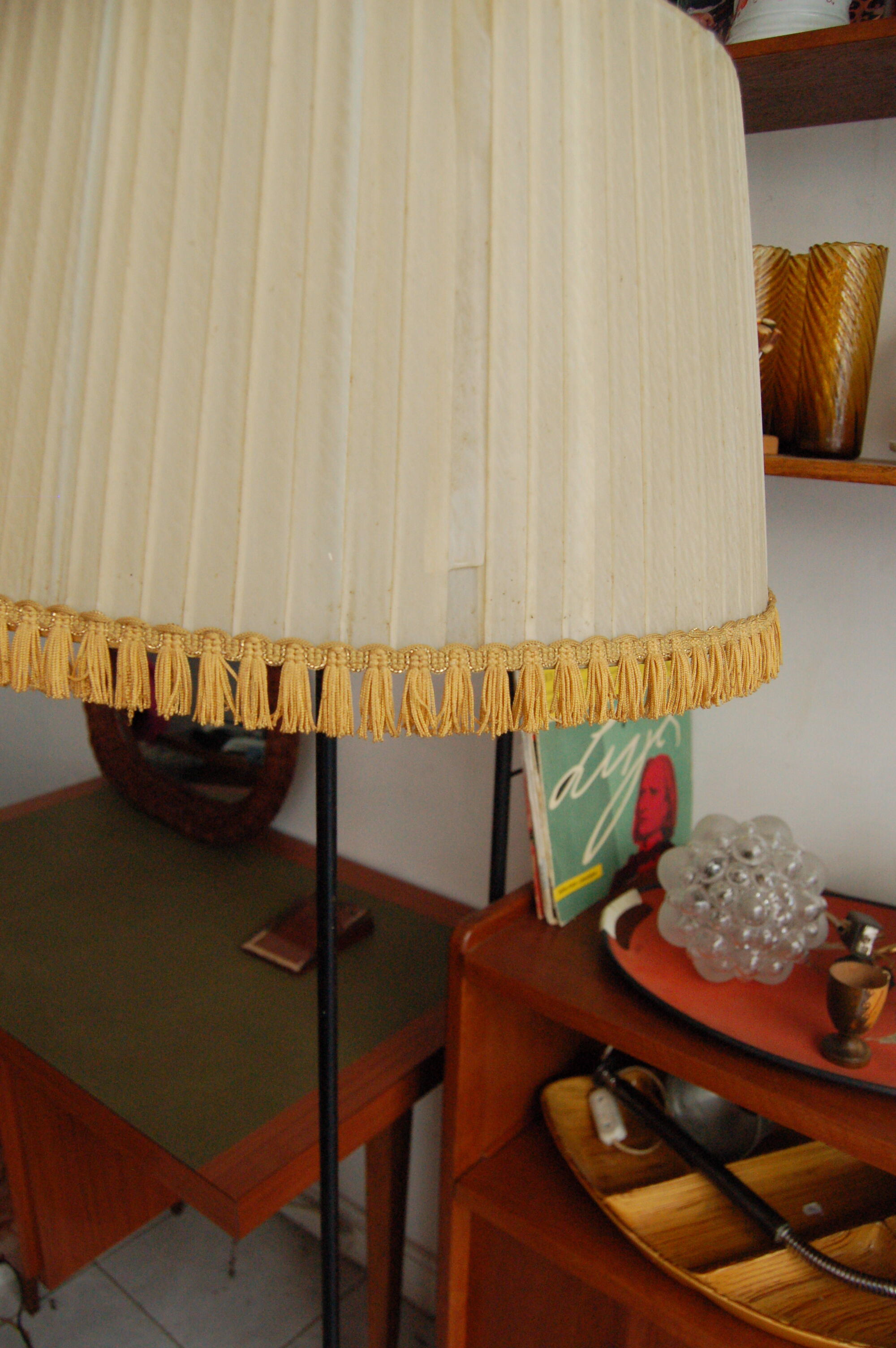 Floor lamp tripod vintage 60s wrought iron