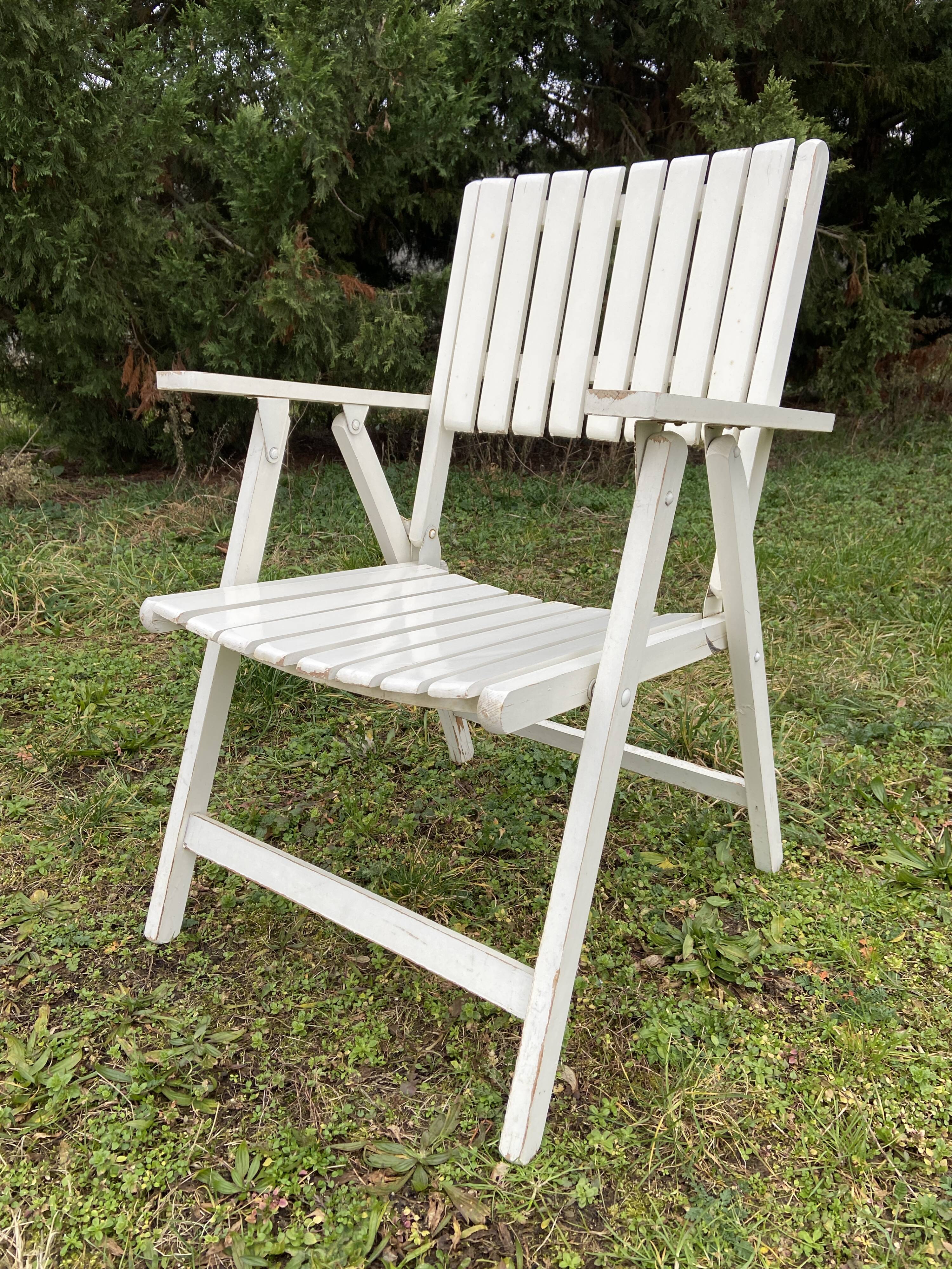 6 vintage wooden folding garden armchairs
