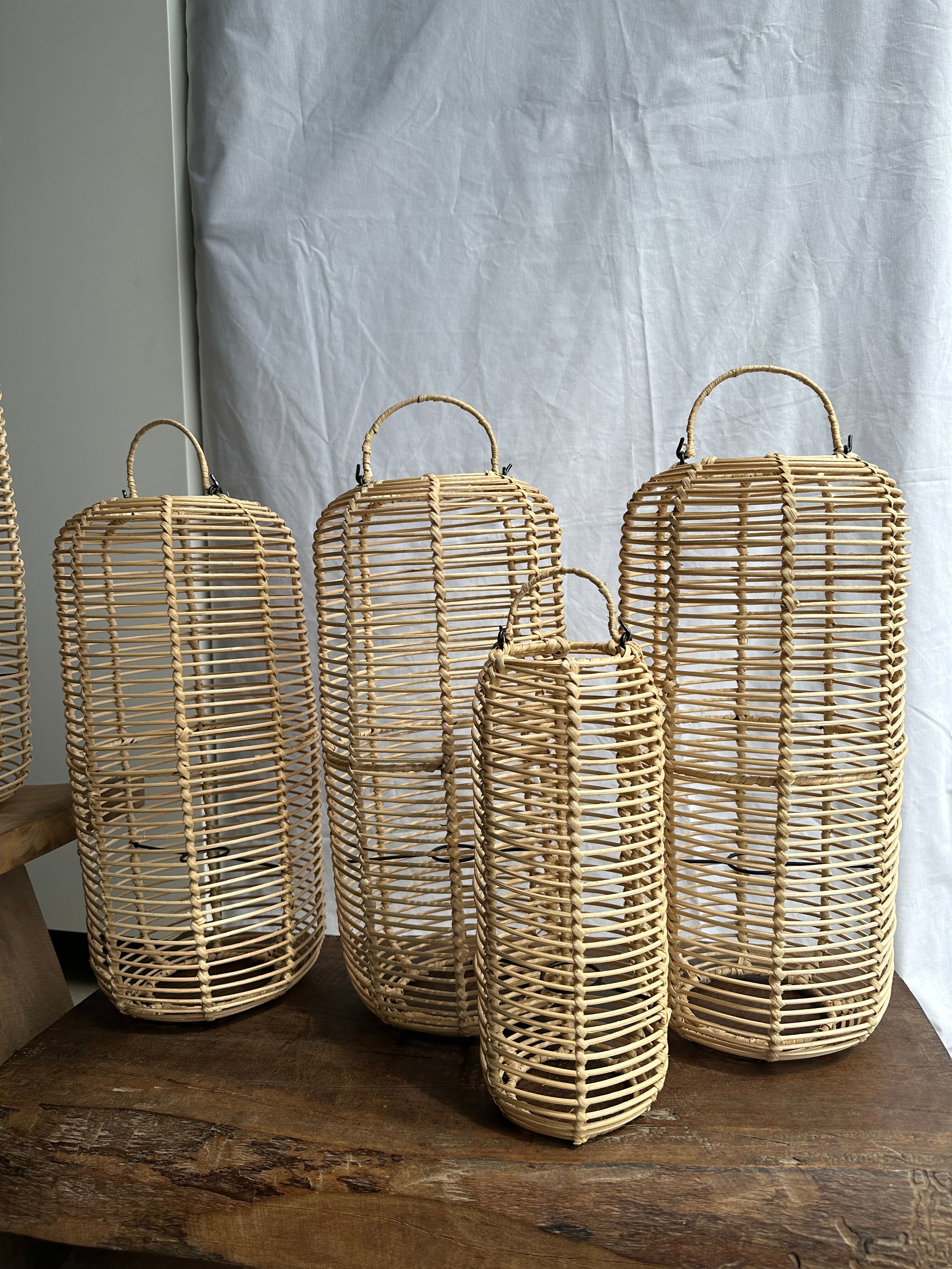 Large lantern-shaped rattan pendant lamp H50 D24