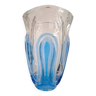 Grand vase en verre pressée bicolore dans le goût Art Déco (Walther Glas, Allemagne, fin XXème)