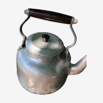 Aluminium teapot