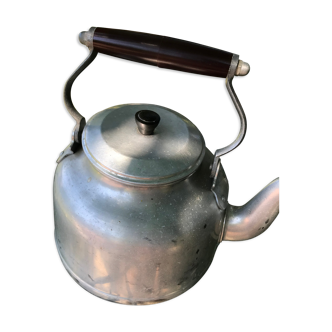 Aluminium teapot