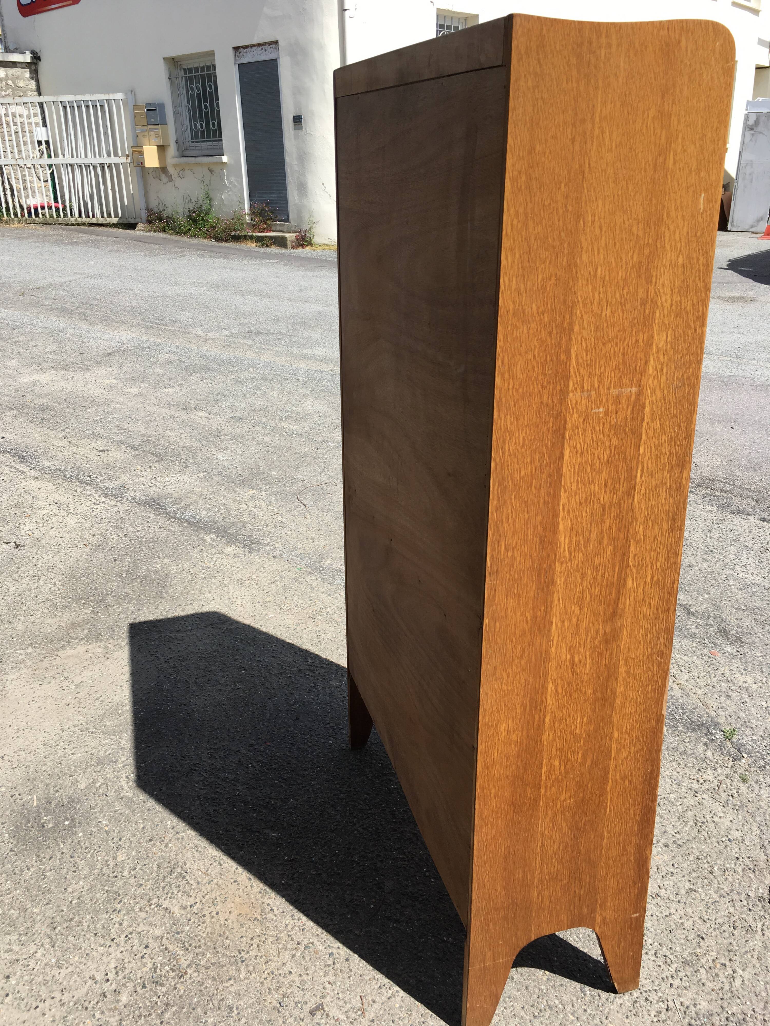 Showcase vintage buffet