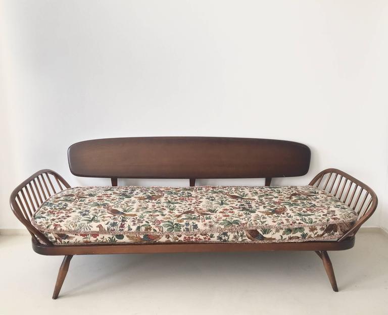 Studio Meridian model 355 sofa designed by Lucian Ercolani 1950s