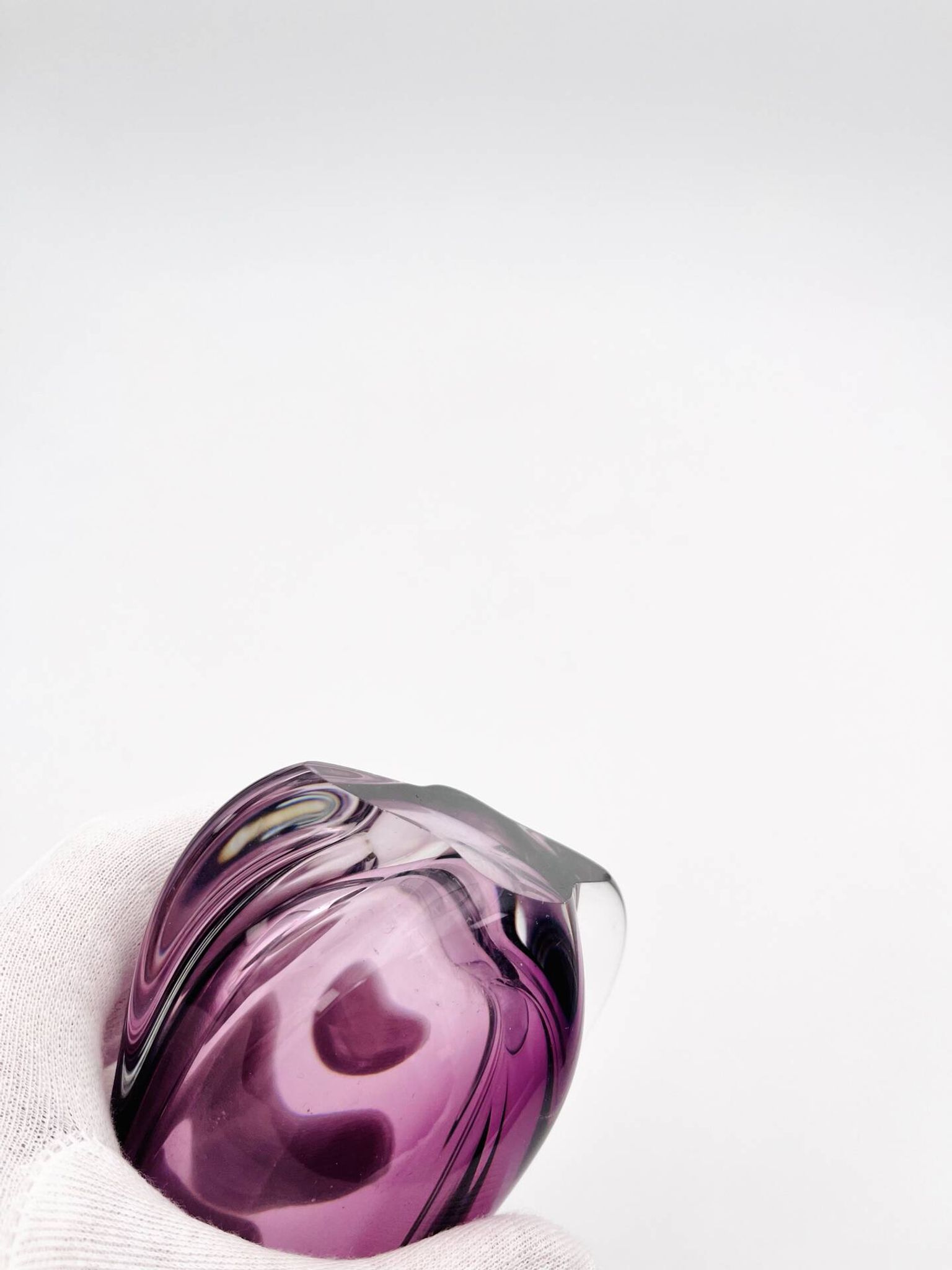 Vase sculptural organique Sommerso Murano couleur améthyste