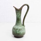 WG pitcher vase 1970