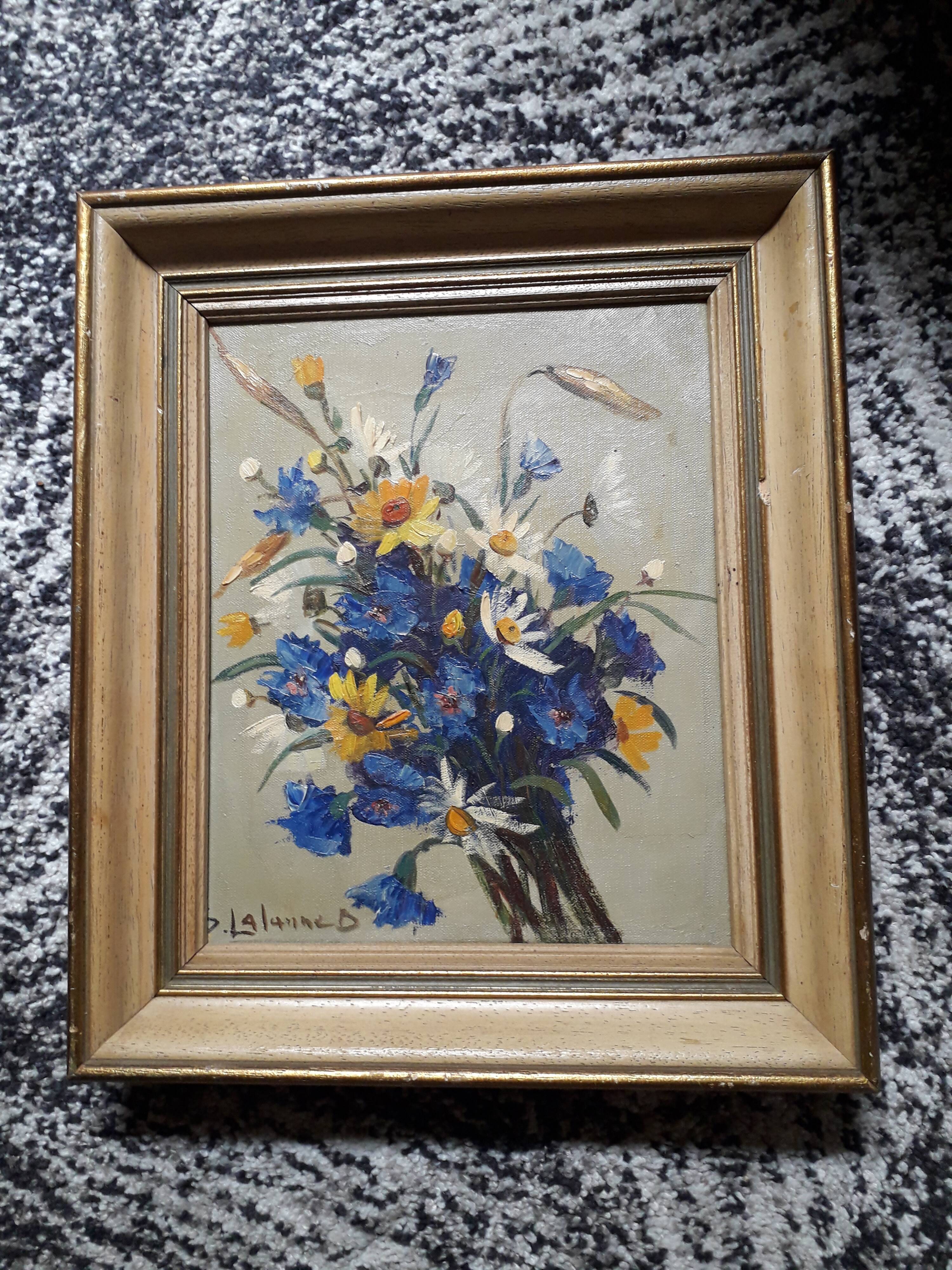 Old oil painting depicting a bouquet of flowers.
