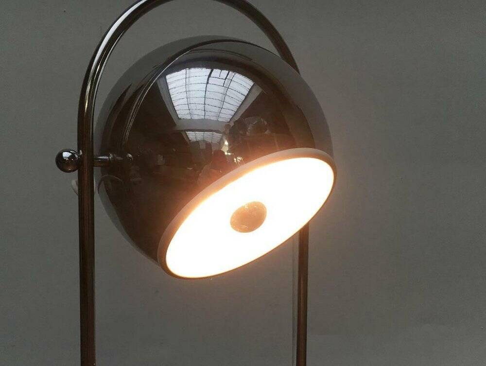 Mid-century space style globe floor lamp, 1960s.
