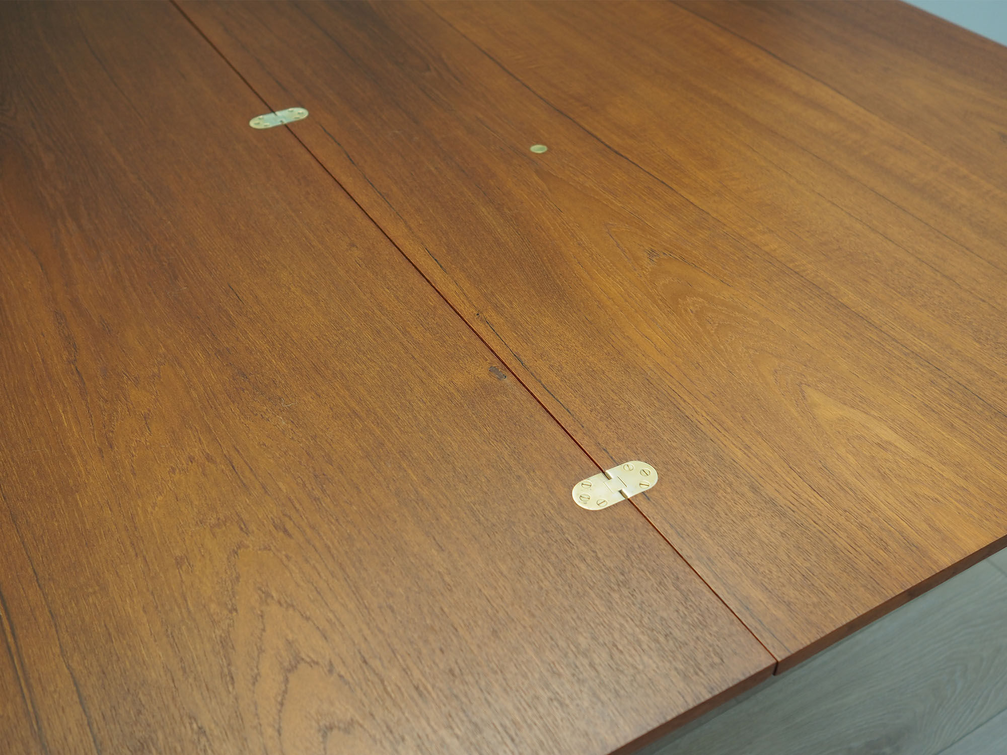 Bureau en teck, design danois, années 1970, fabriqué au Danemark