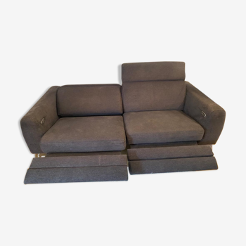 Dark gray sofa 3 places Boconcept electric
