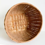 Cache woven wicker jar