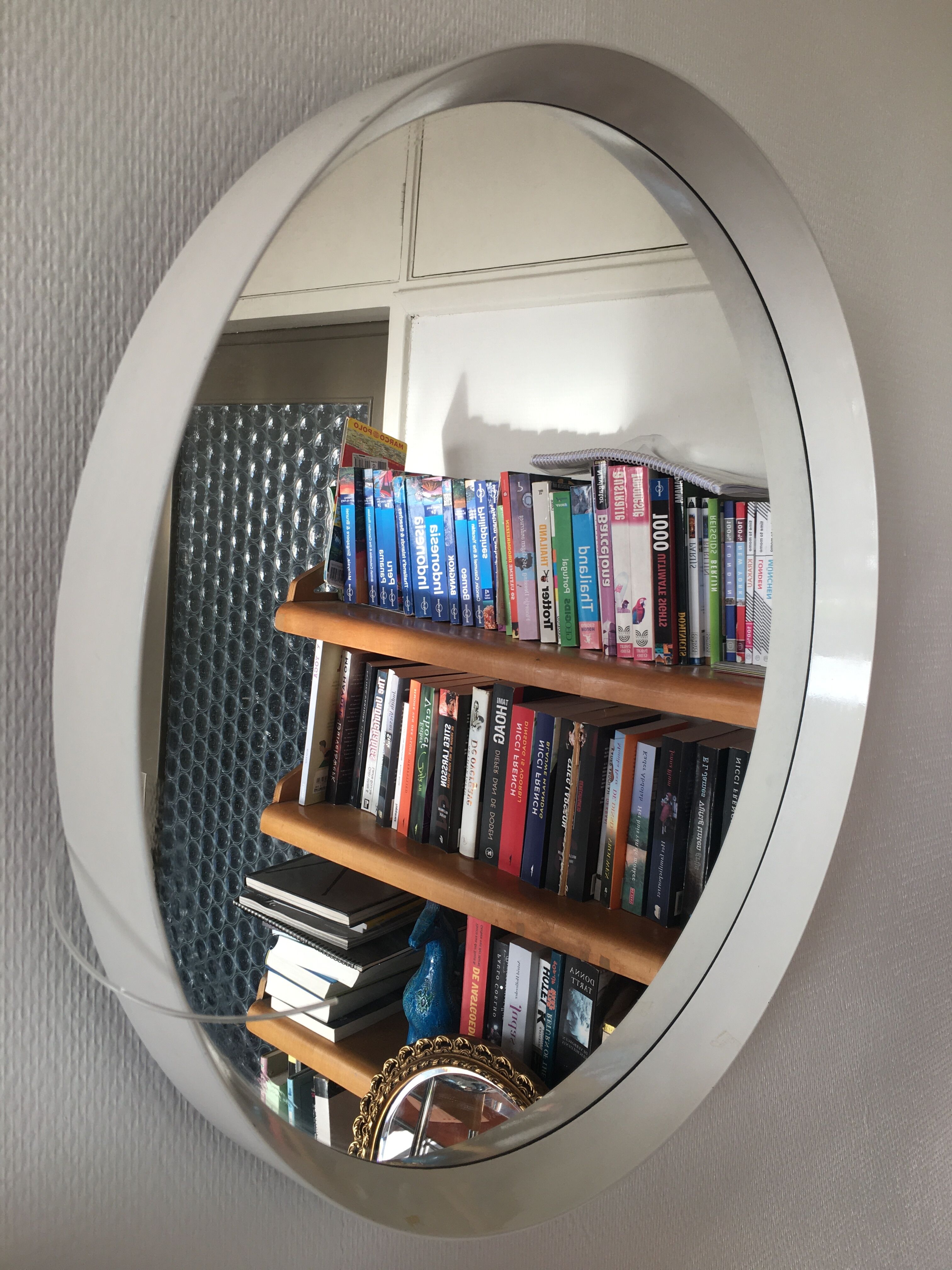 Scandinavian white round modern mirror - 60cm