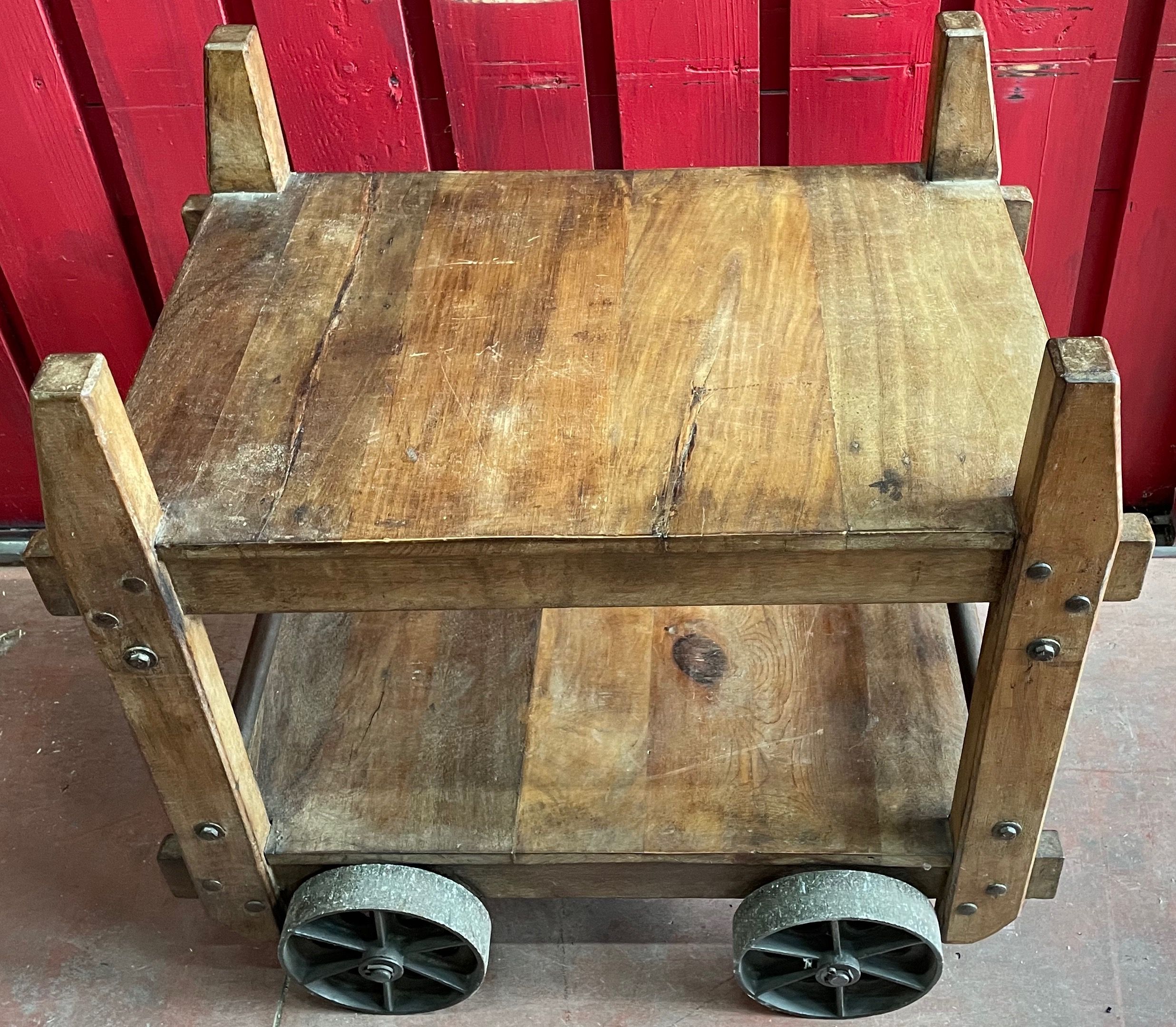Vintage industrial servant in Teck wood and steel