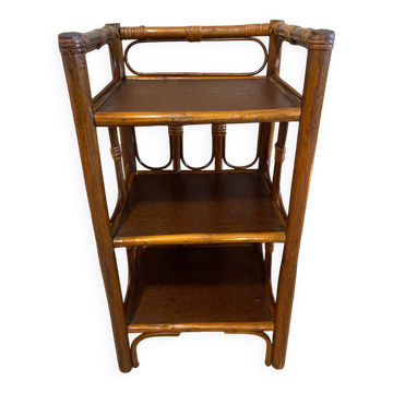 Étagère en rotin