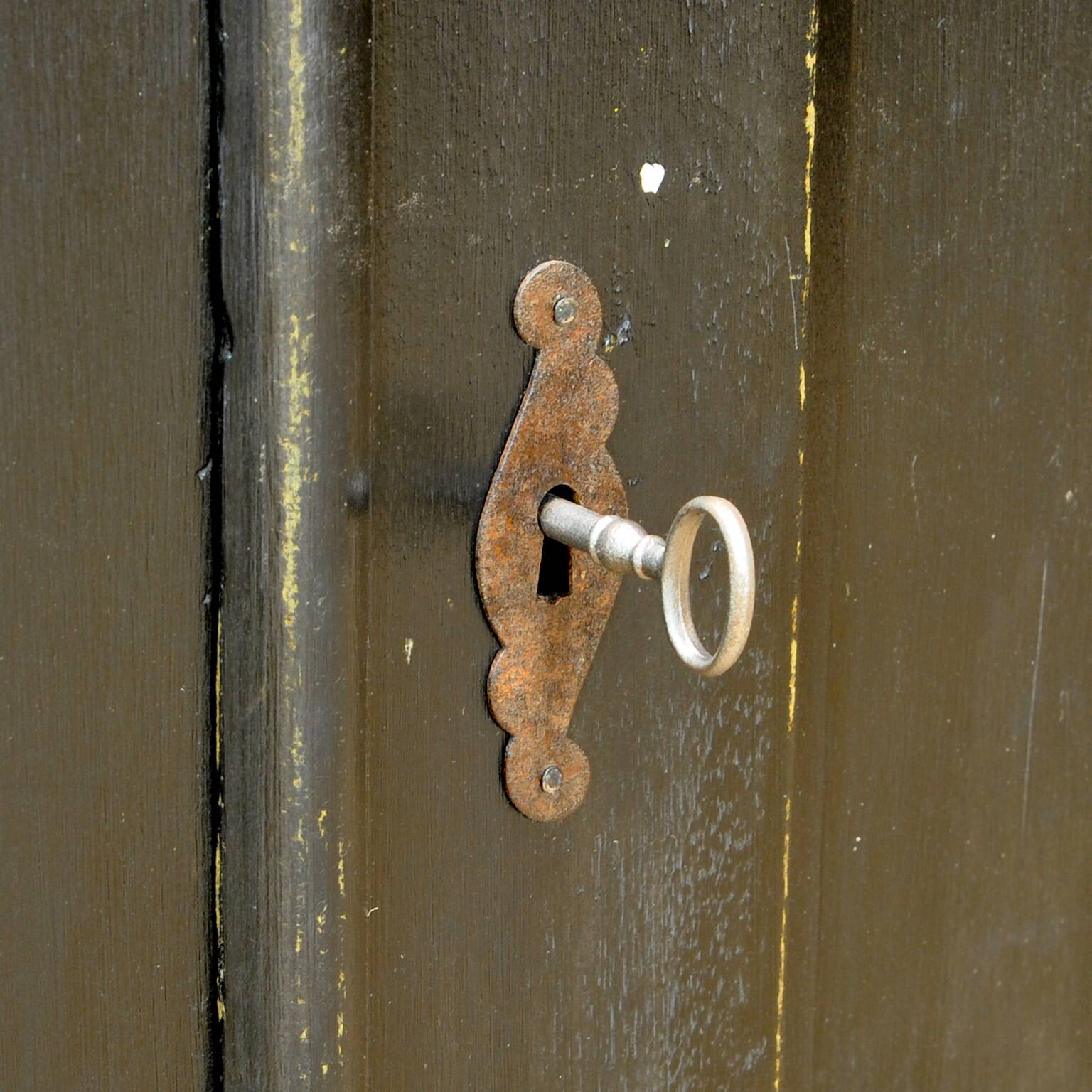 Pine Dresser, Circa 1910