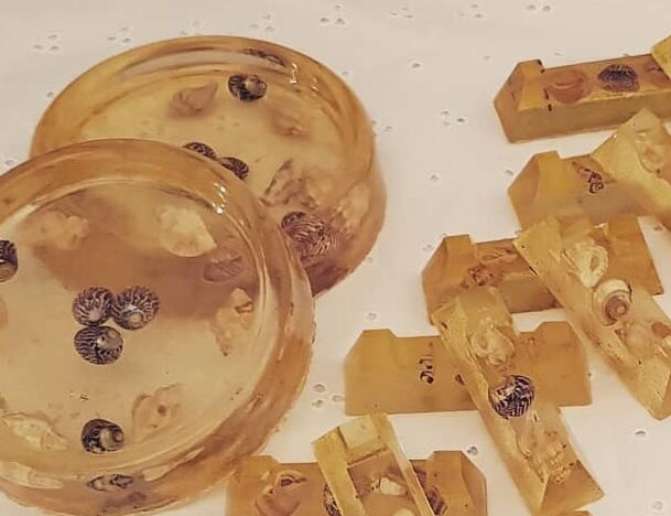 Under bottles and knife doors