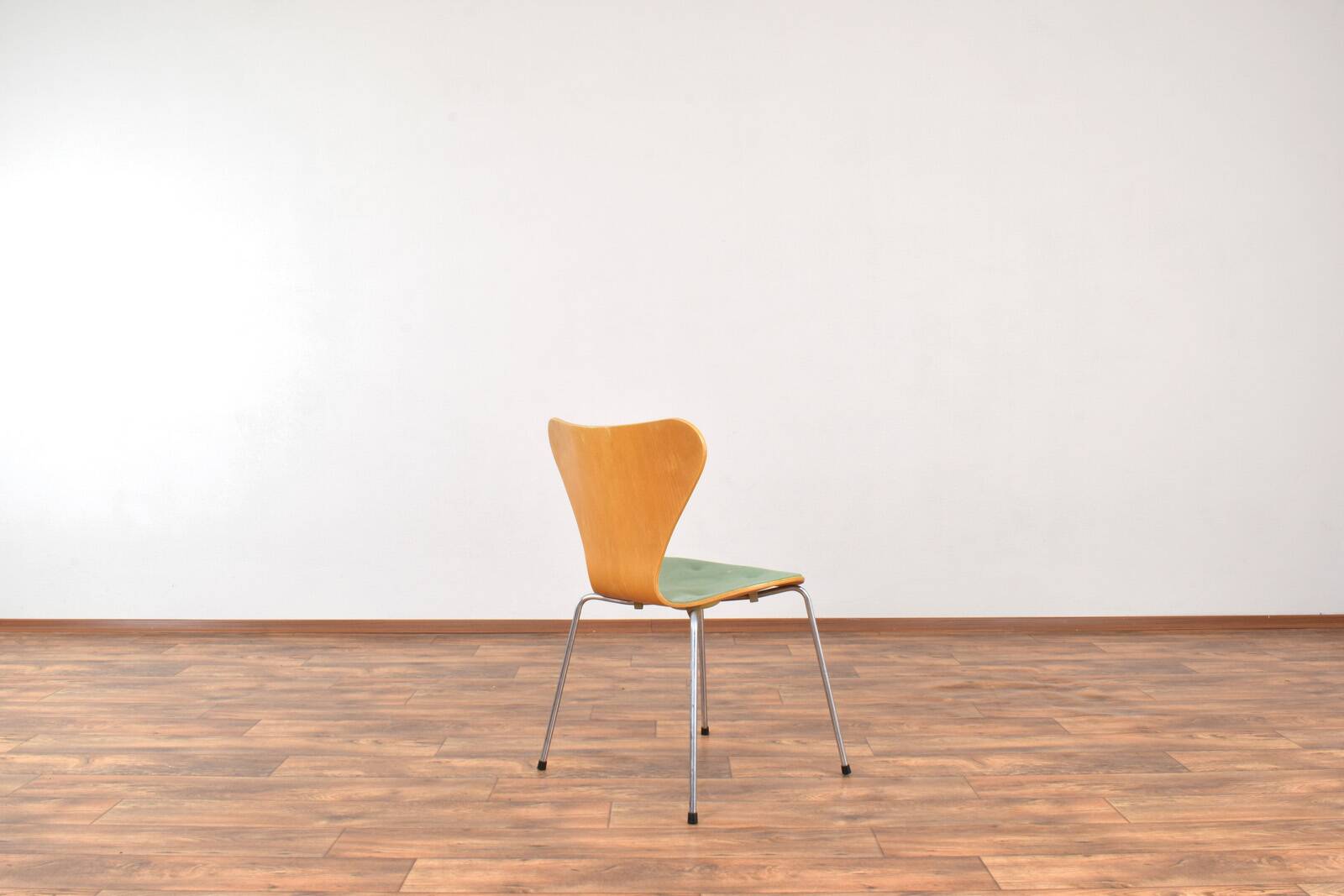 Mid-Century Model 3107 Chairs by Arne Jacobsen for Fritz Hansen, 1987, Set