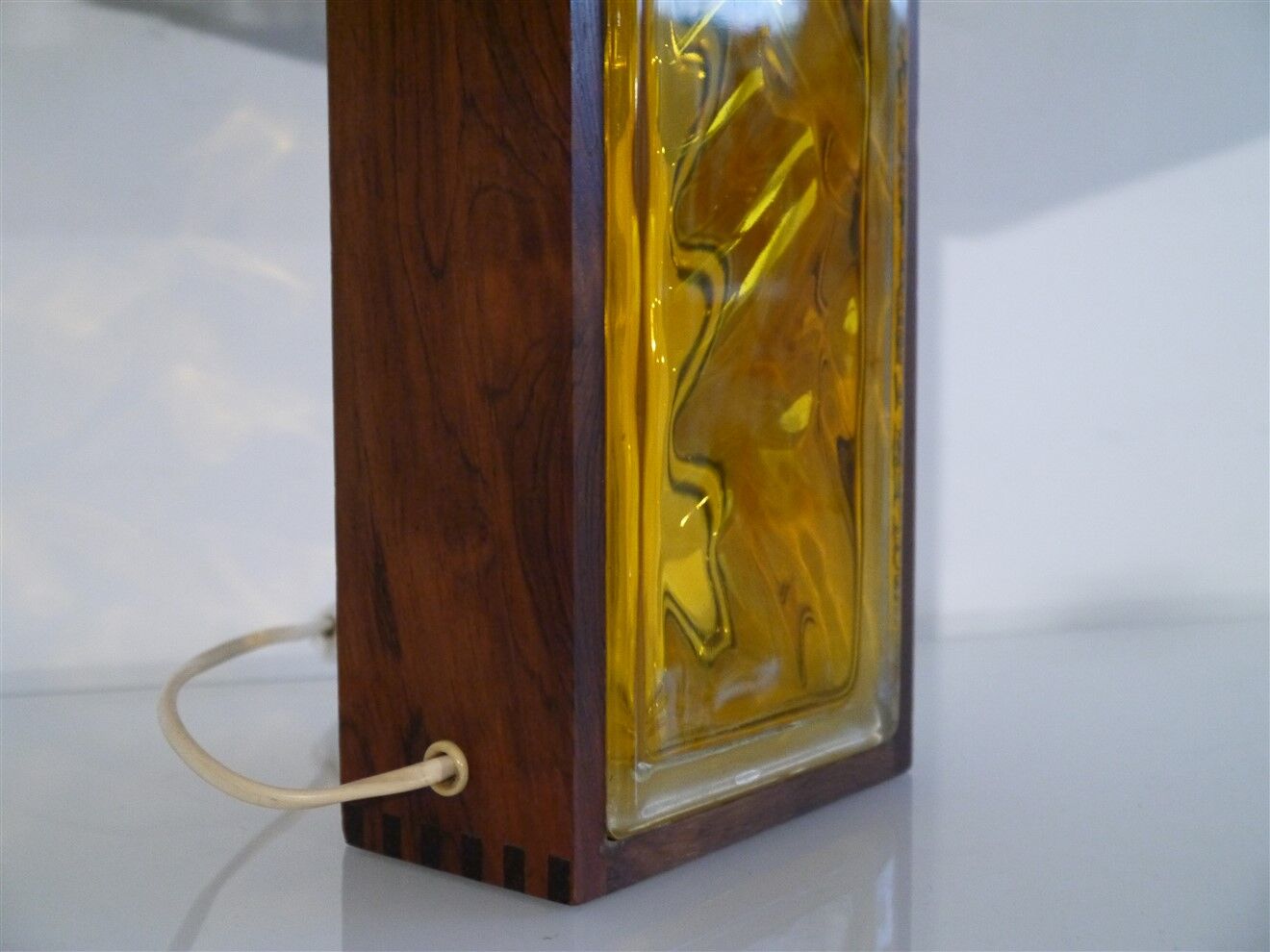 Scandinavian lamp in rosewood and glass 1970