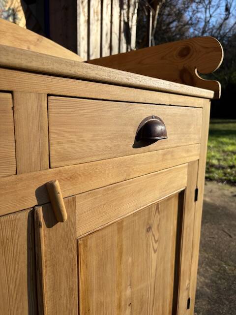 Buffet - Ancien meuble de toilette