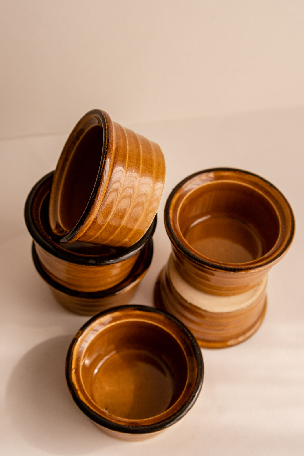 Set of 6 ramekins / terracotta raviers