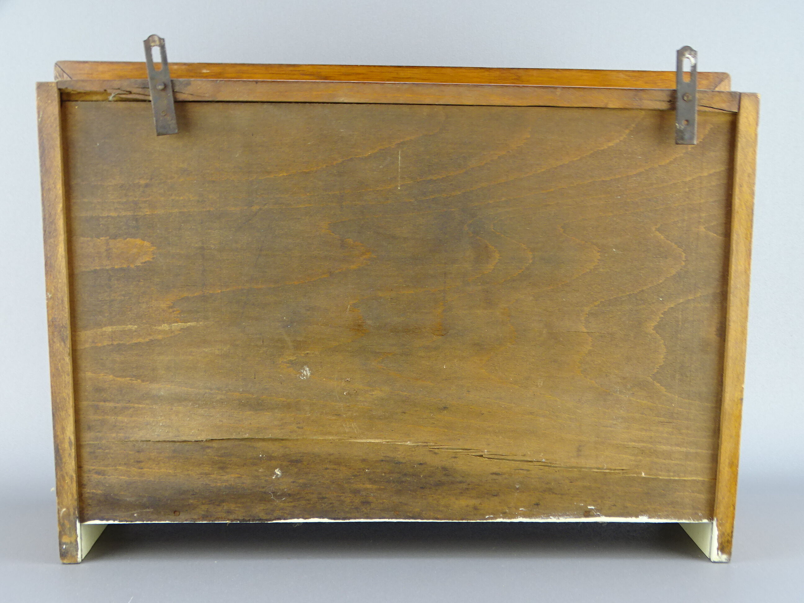 Cabinet loom shelf with drawer layette style