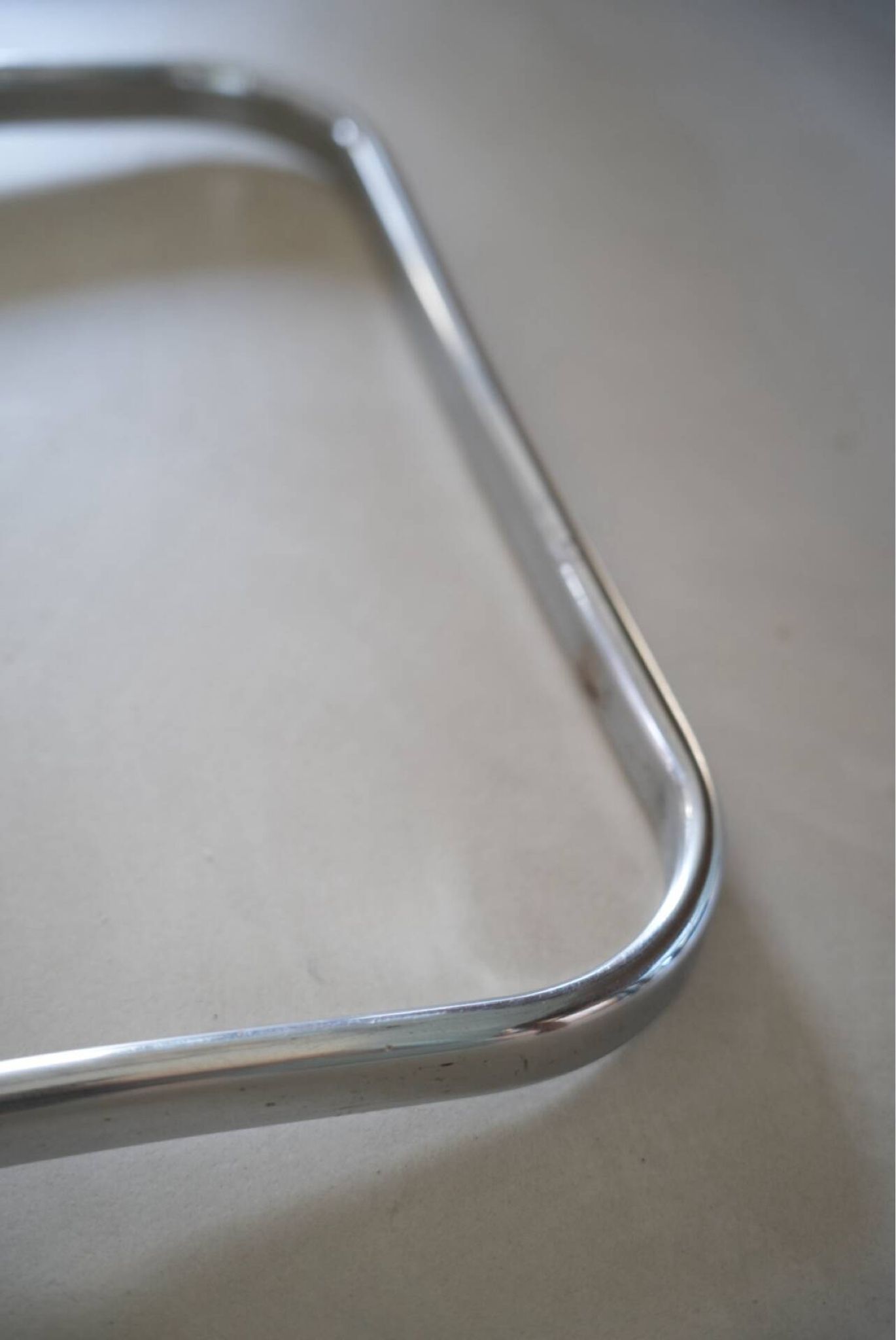 Lot of 2 chrome metal chairs by Gastone Rinaldi.
