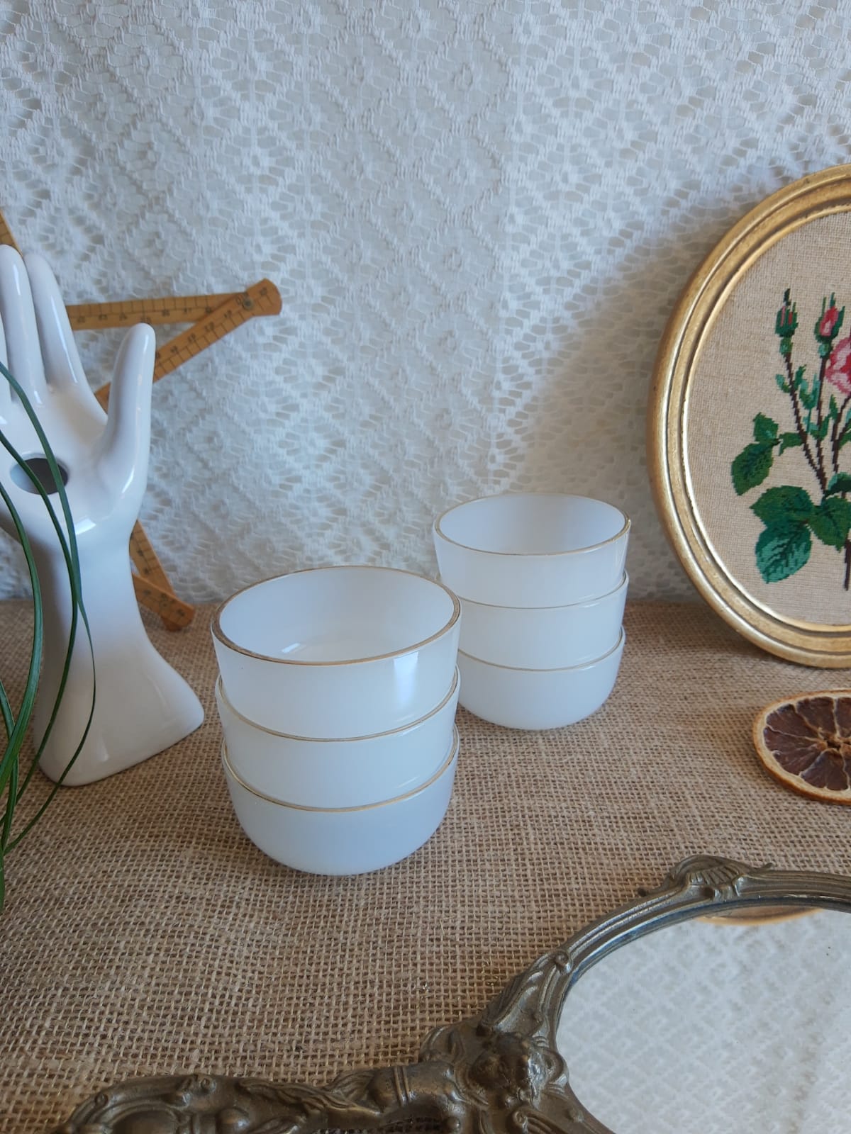 6 ramekins leach oil, vintage golden white