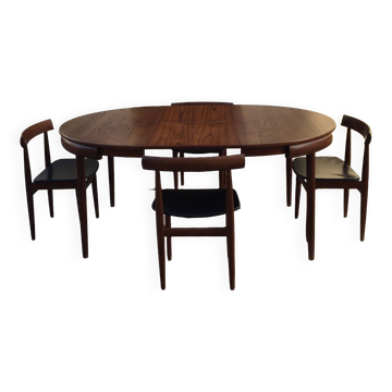 Extendable table and 4 Roundette chairs by Hans Olsen.