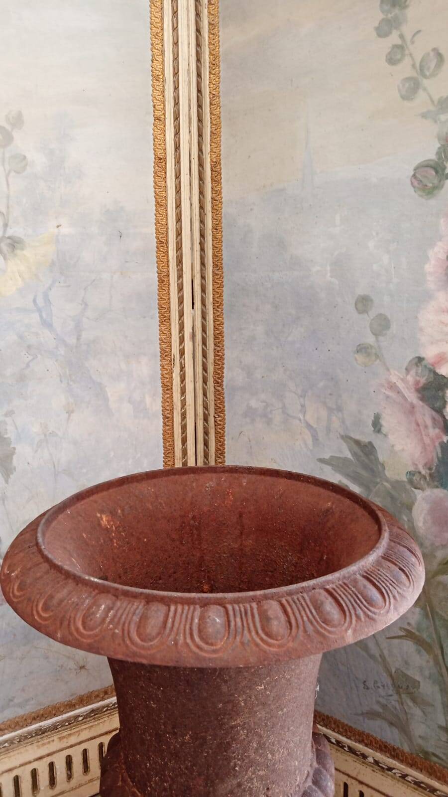 Vase Médicis en Fonte, 46 cm X 33 cm.