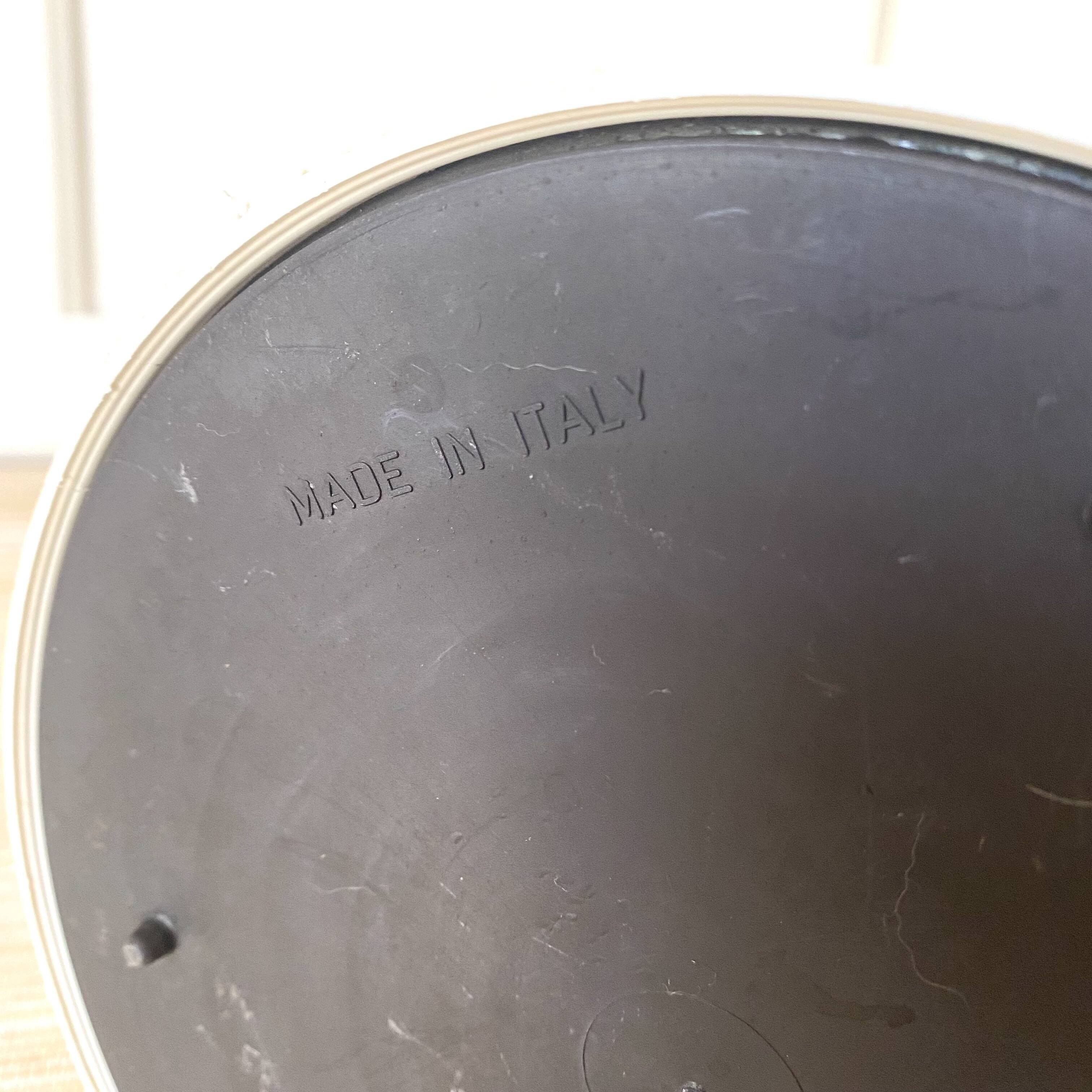 Designer ashtray on stand, space age, Italy 70s