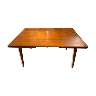 Table AT-312 par Hans Wegner