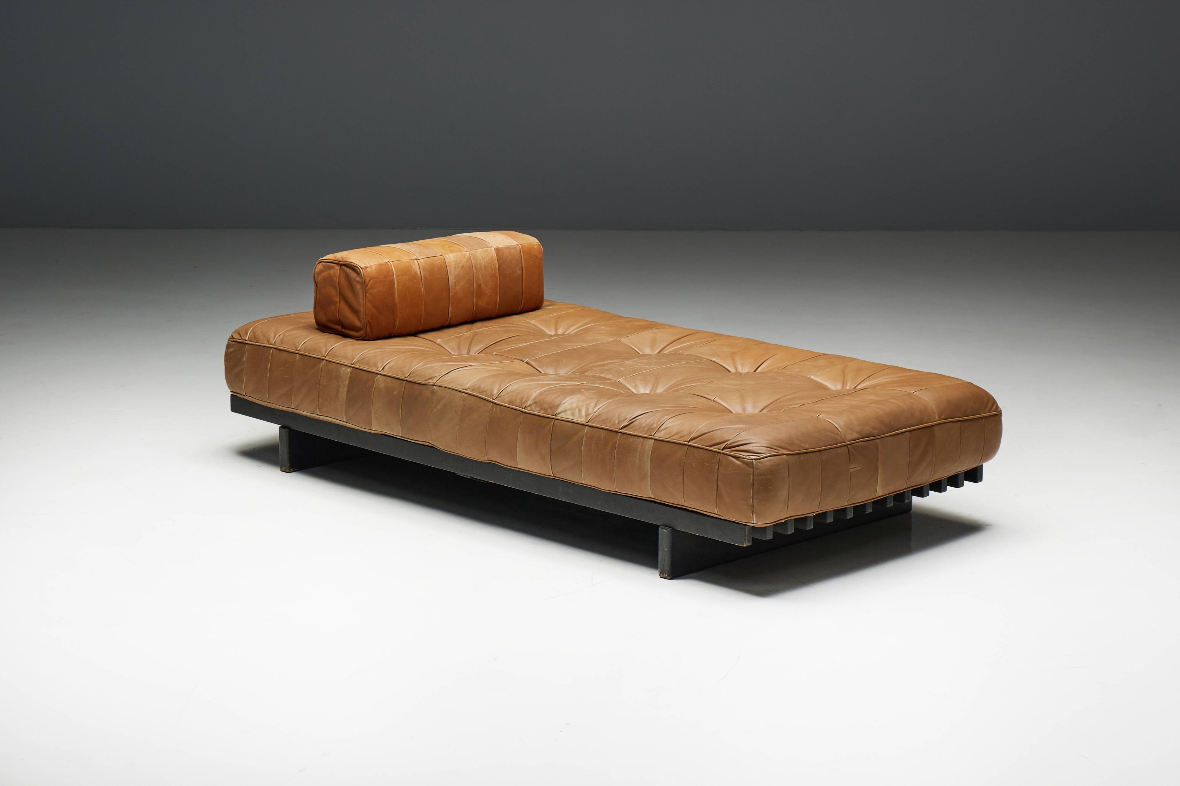Daybed DS80 by De Sede in Cognac Leather, Switzerland, 1970s
