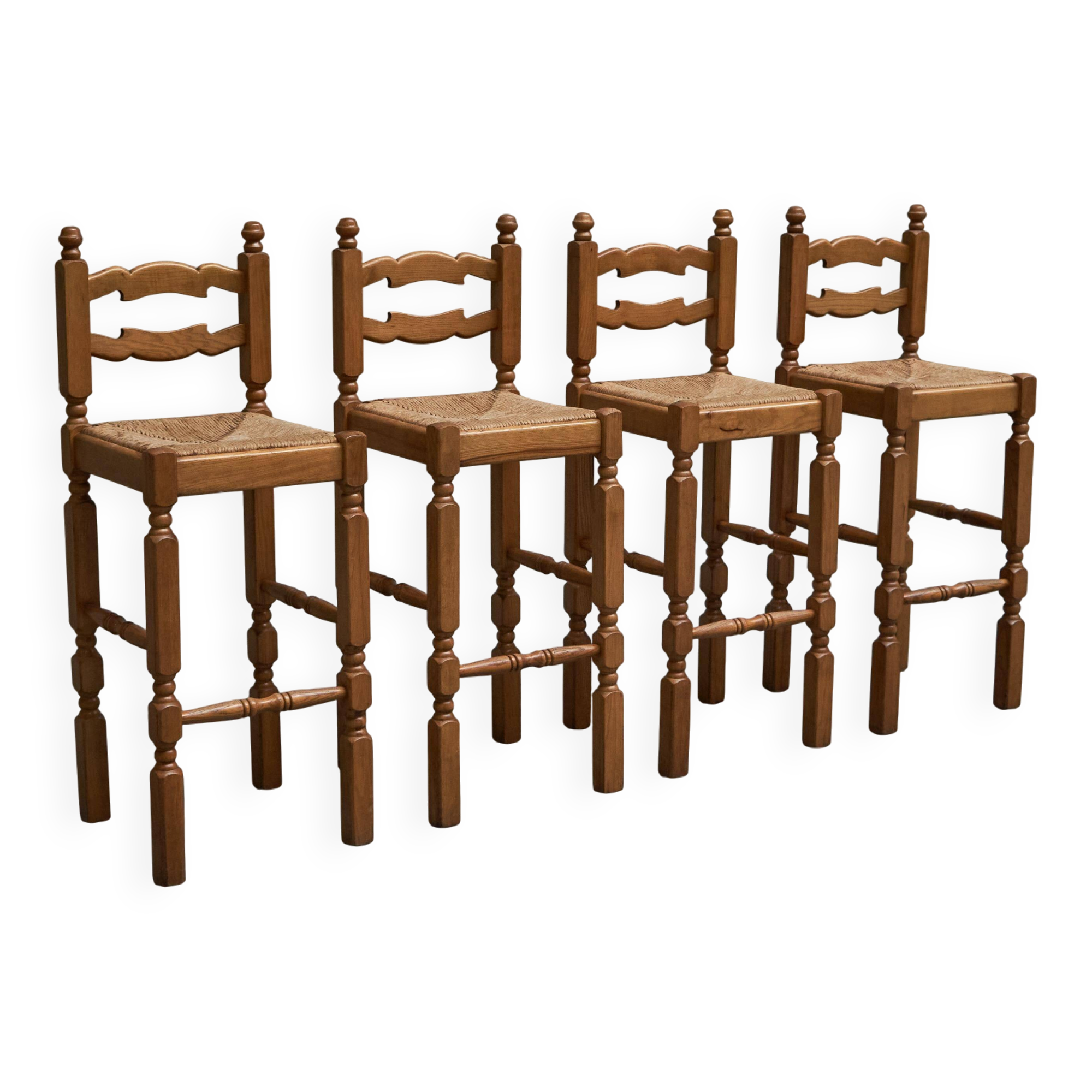 Set of 4 Razorblade bar stools in solid oak, 1960s.