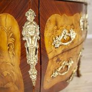 Commode de style français avec dessus en granit, années 1890.