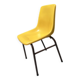 Plastic shell chair