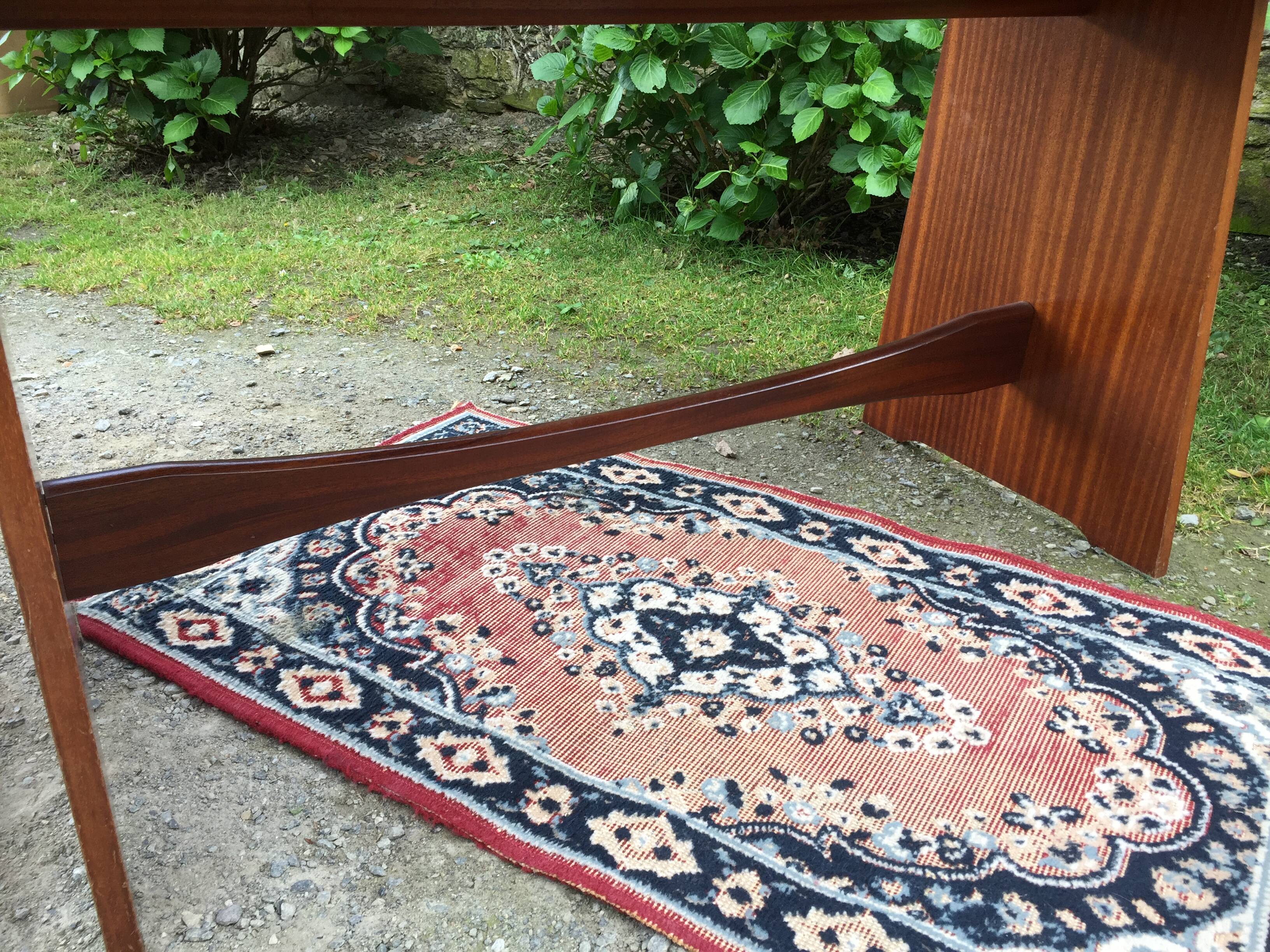 Bureau marine vintage en teck à 2 tiroirs