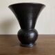 Vase moderniste Etienne Noel à Dieulefit 1950 en terre émail noir
