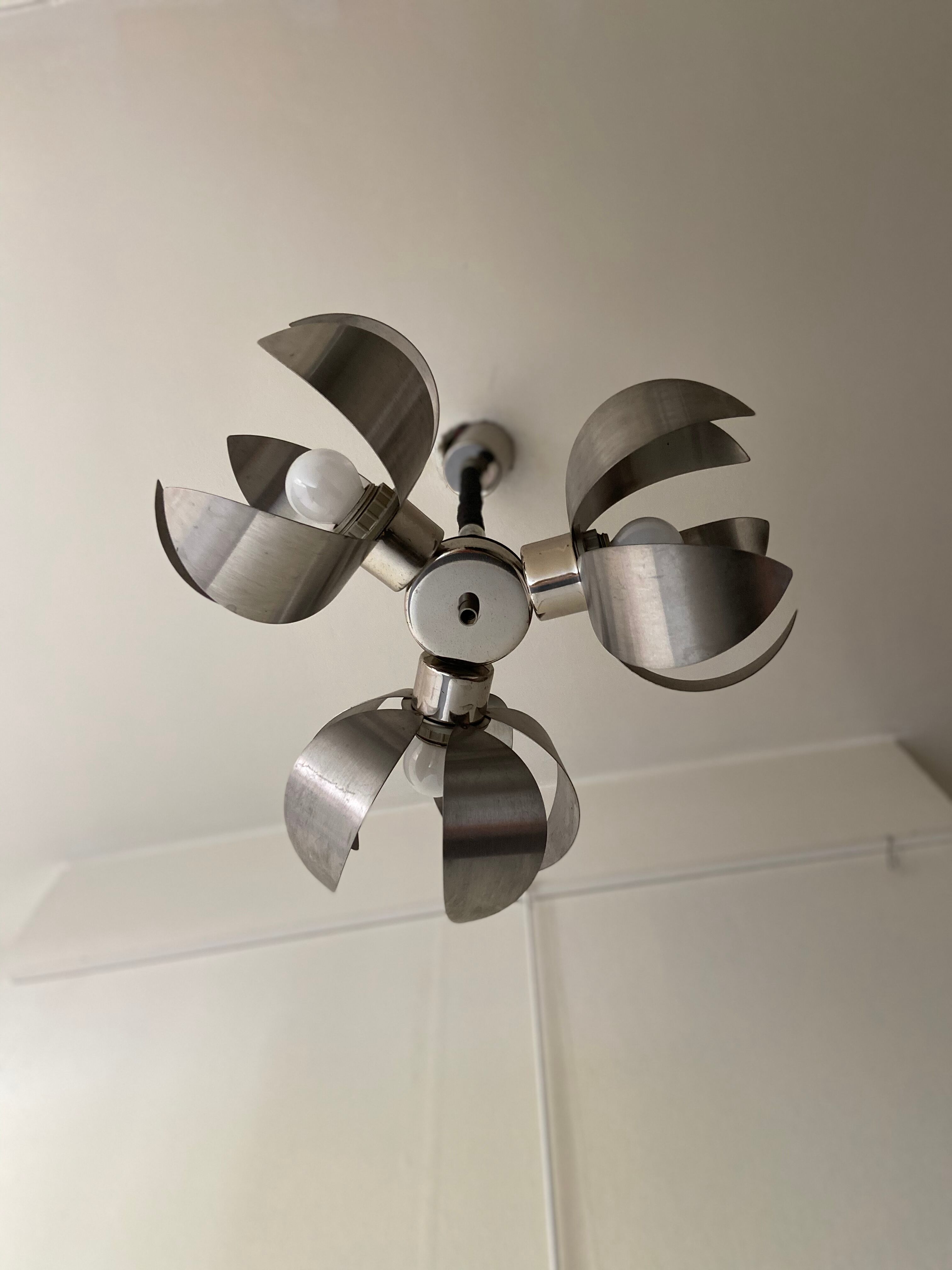 3-flower chrome chandelier