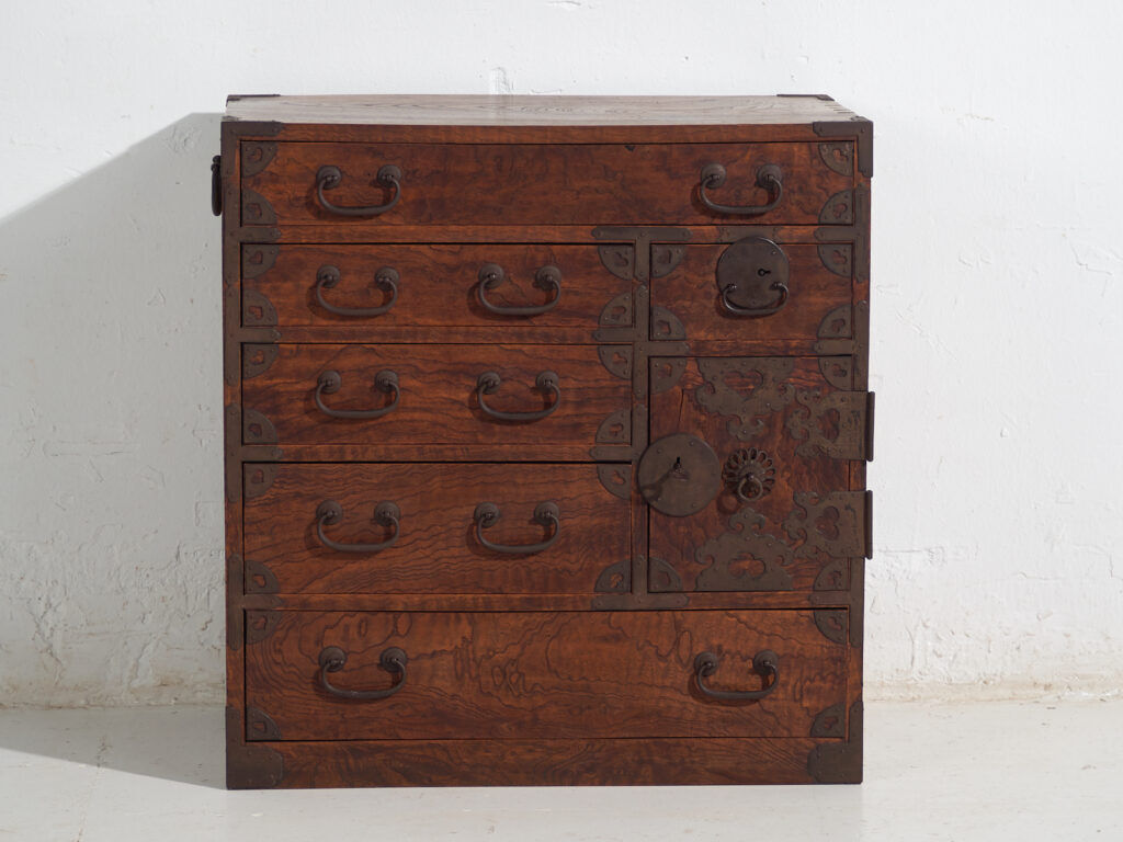 Antique storage chest – Meiji / Taishō period (c.1868-1926) #34