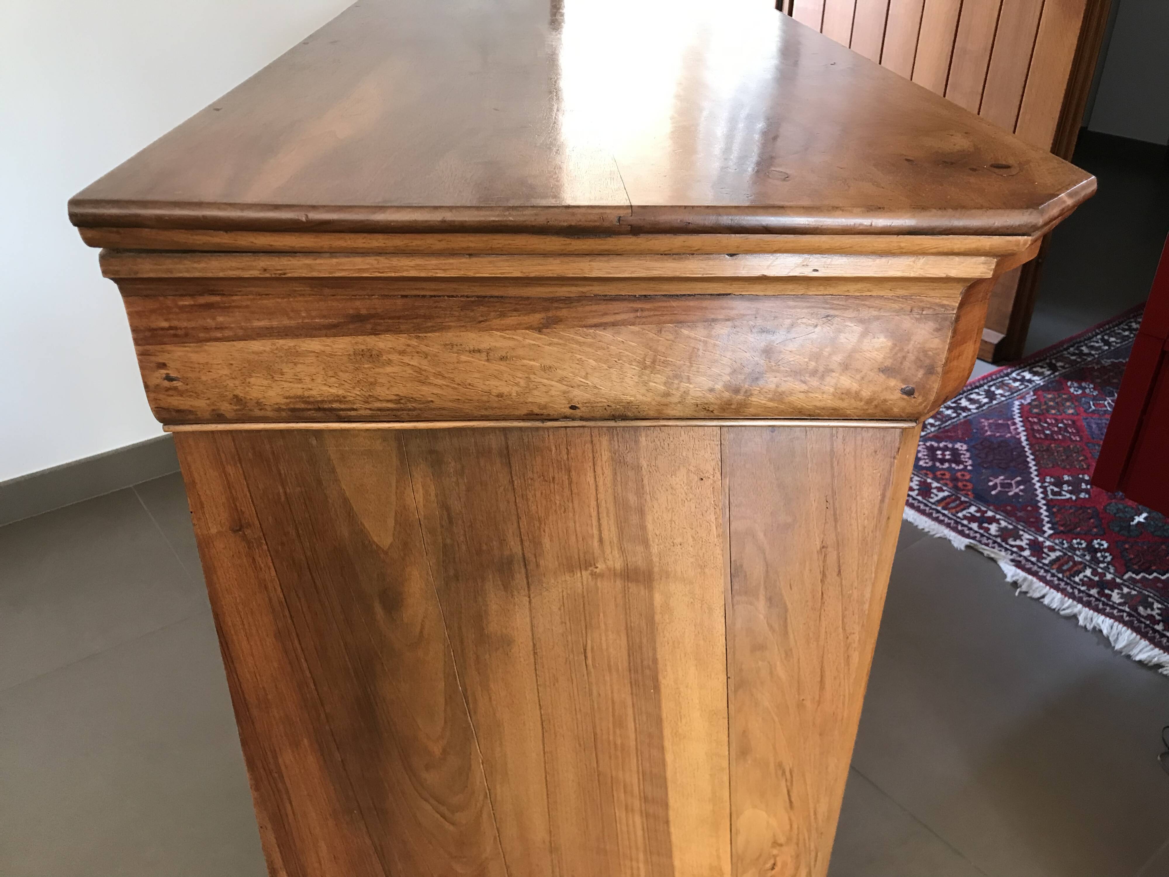 Commode louis philippe en noyer