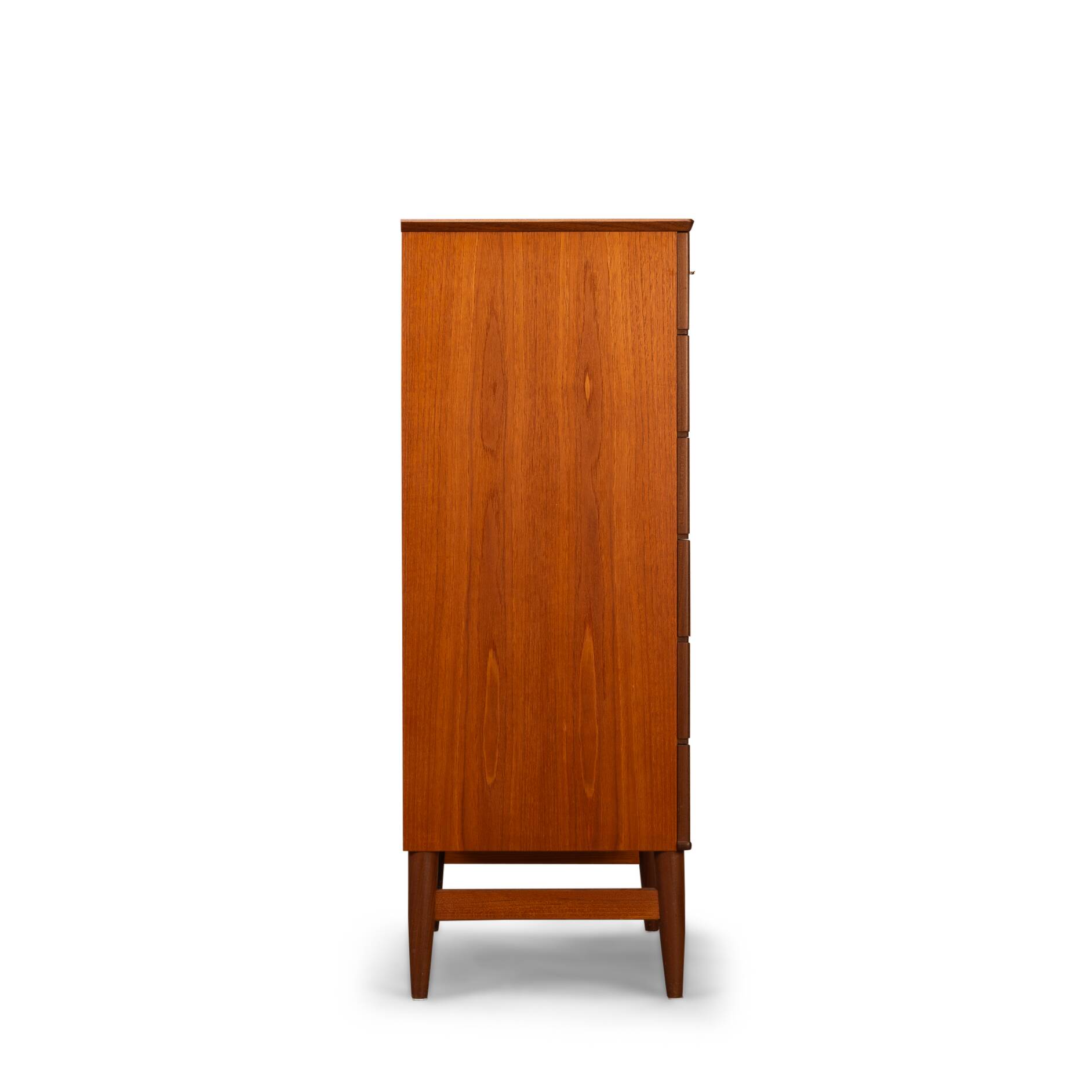 Commode en teck haute de design danois, années 1960