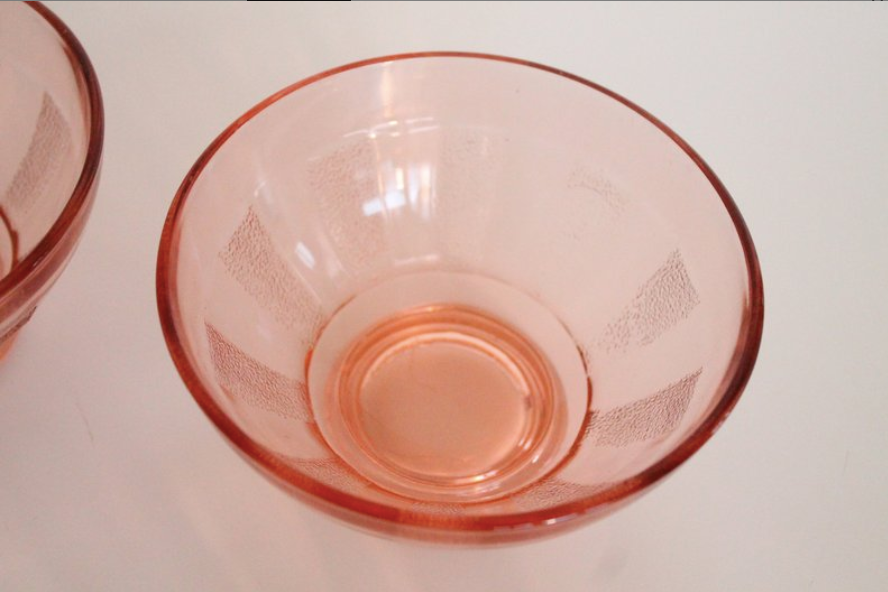 Set of 4 pink glass bowls